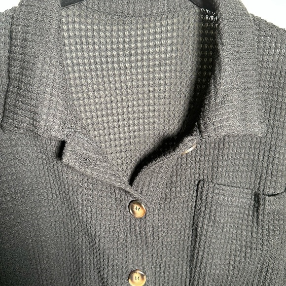 Black Waffle Knit Shirt Women's 2X - Picture 5 of 5